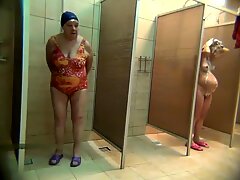 matures in shower voyeur
